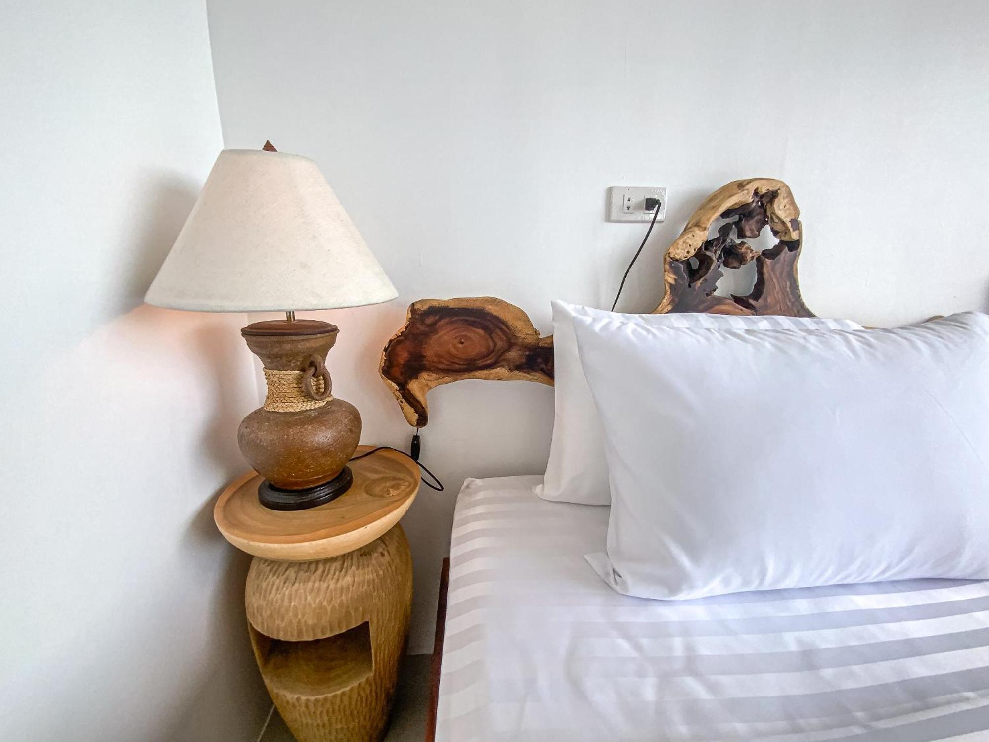 Samet Nangshe Goodview Hotel Takua Thung Eksteriør billede