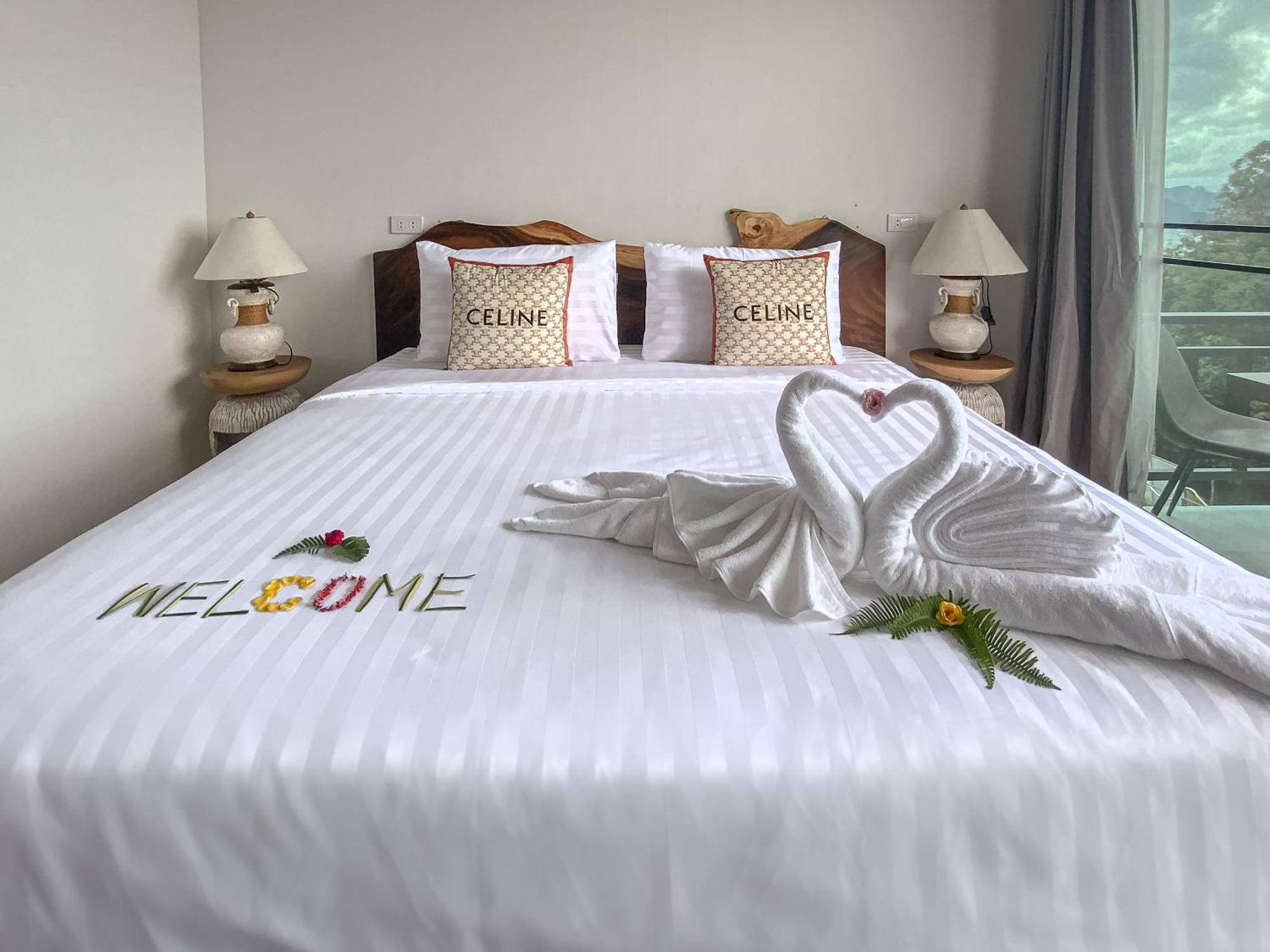 Samet Nangshe Goodview Hotel Takua Thung Eksteriør billede