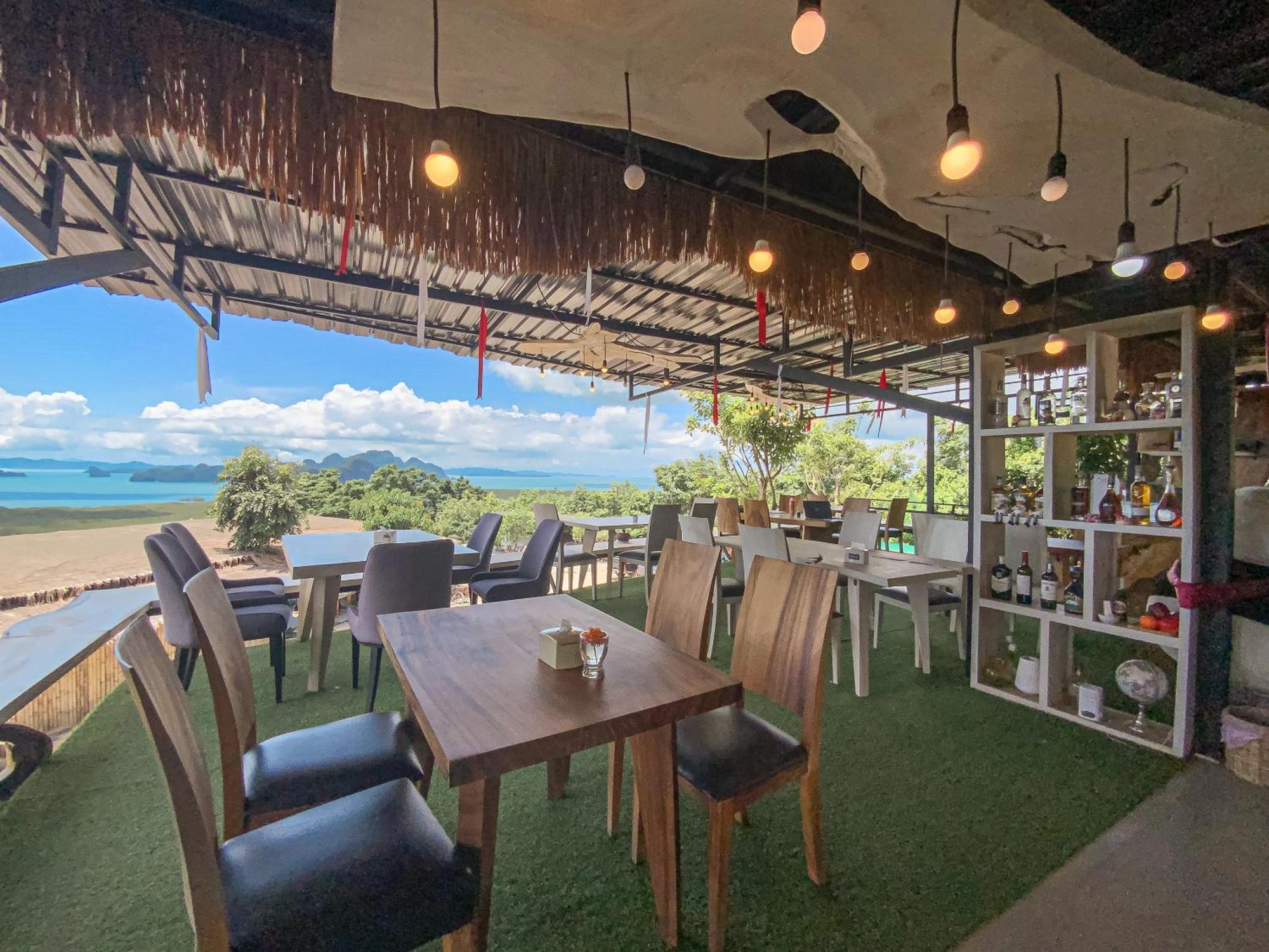 Samet Nangshe Goodview Hotel Takua Thung Eksteriør billede